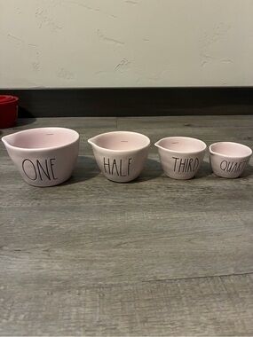 Rae Dunn measuring cups